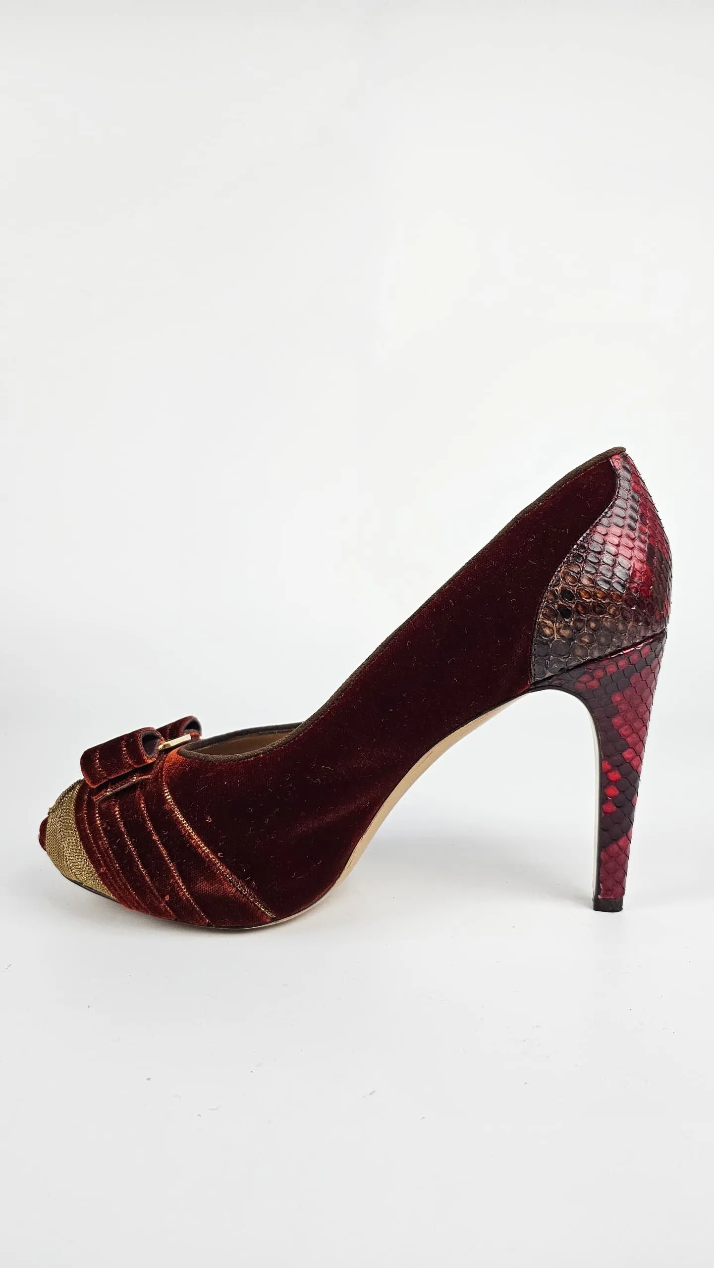 Bordeaux Fondente Toy Peep Toe Pumps