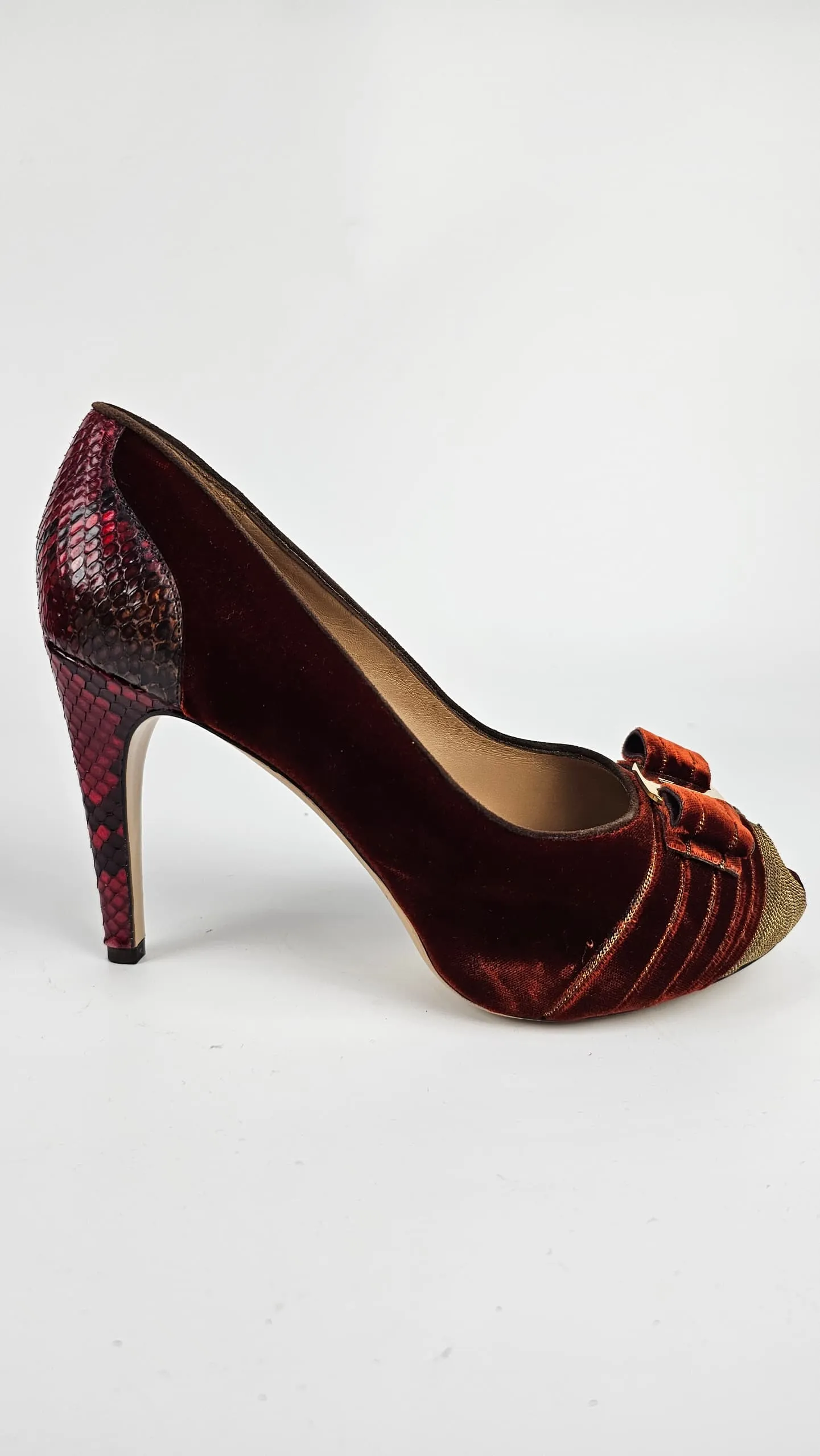 Bordeaux Fondente Toy Peep Toe Pumps