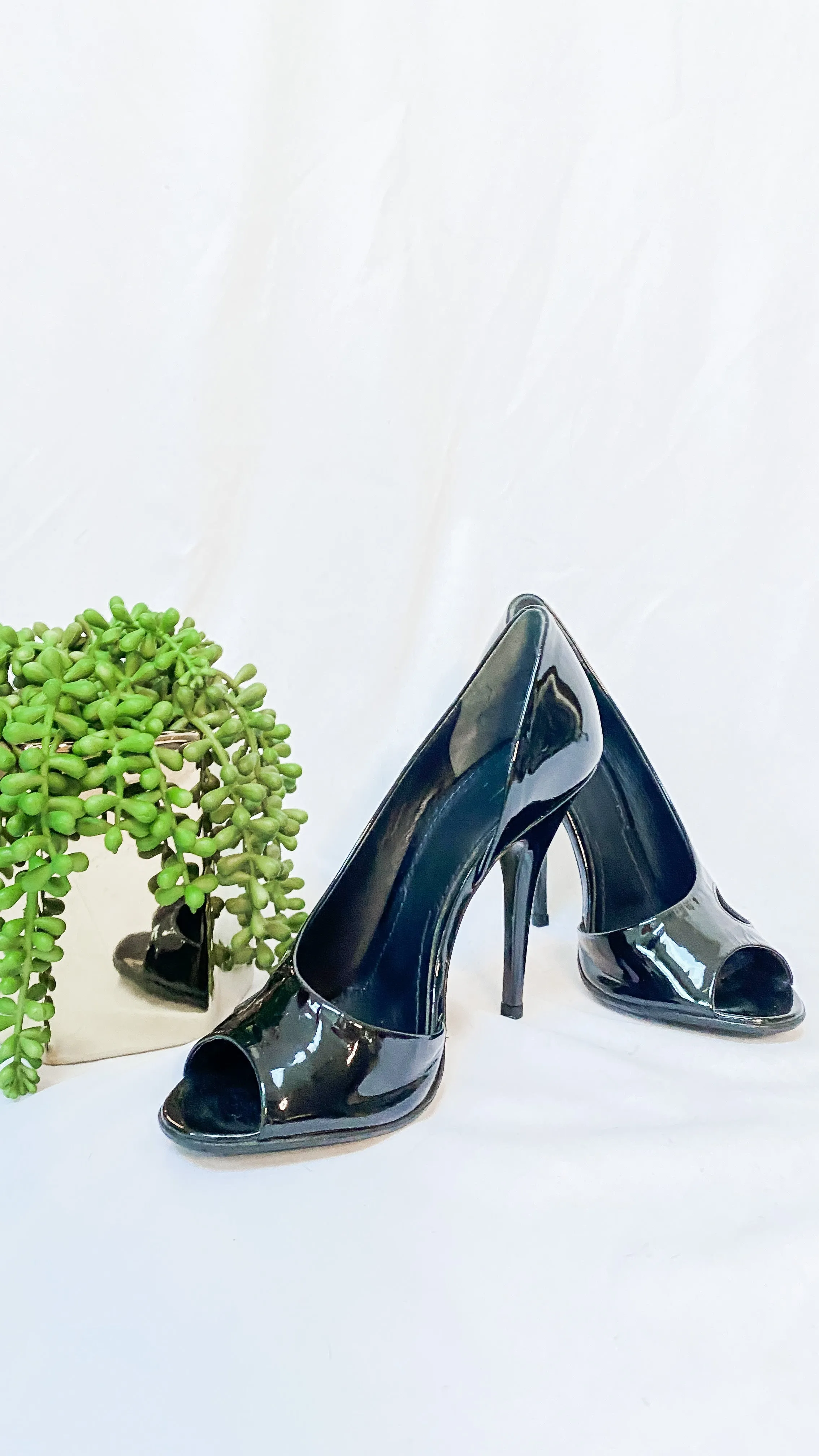 Givenchy Black Patent Leather D’Orsay Peep Toe Cut Out Heels (38/8)